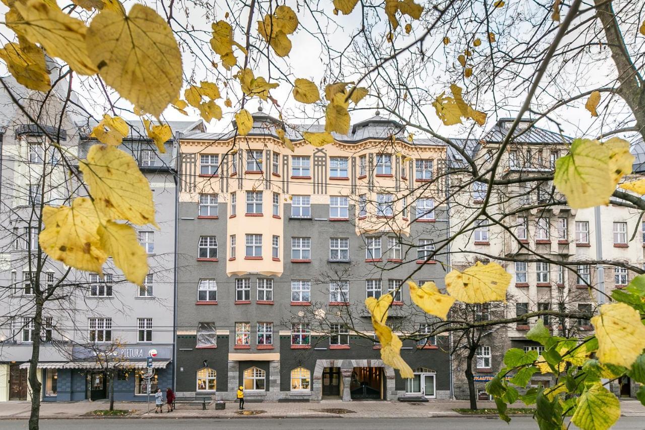 Cozy Flat. Art Nouveau Building, Near The City Center รีกา ภายนอก รูปภาพ